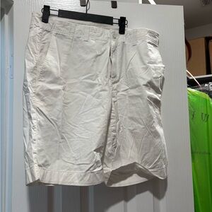 Men’s 36 white shorts